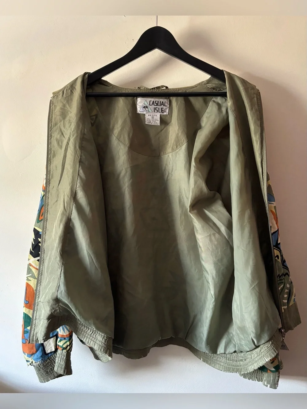 Casual Isle Vintage 100% Silk Printed Bomber Jacket Size Medium